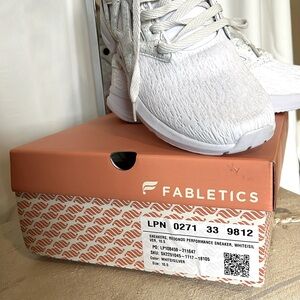 NEW Fabletics Redondo Performance Sneaker